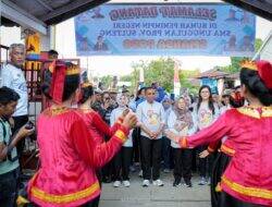 Anwar Hafid Reuni Akbar Dan Meriahkan Ultah Ke 62 SMA I Poso