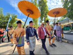 Tradisi Perang Ketupat di Tayan, Warisan Pelestarian Budaya Kalimantan Barat