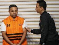 Gubernur Riau Abdul Wahid Peras Bawahan demi Pelesiran