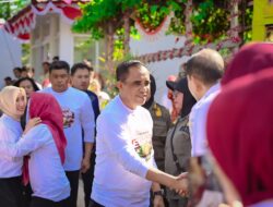 Gubernur Anwar Hafid Dorong Sulteng Jadi “Raja Durian Dunia